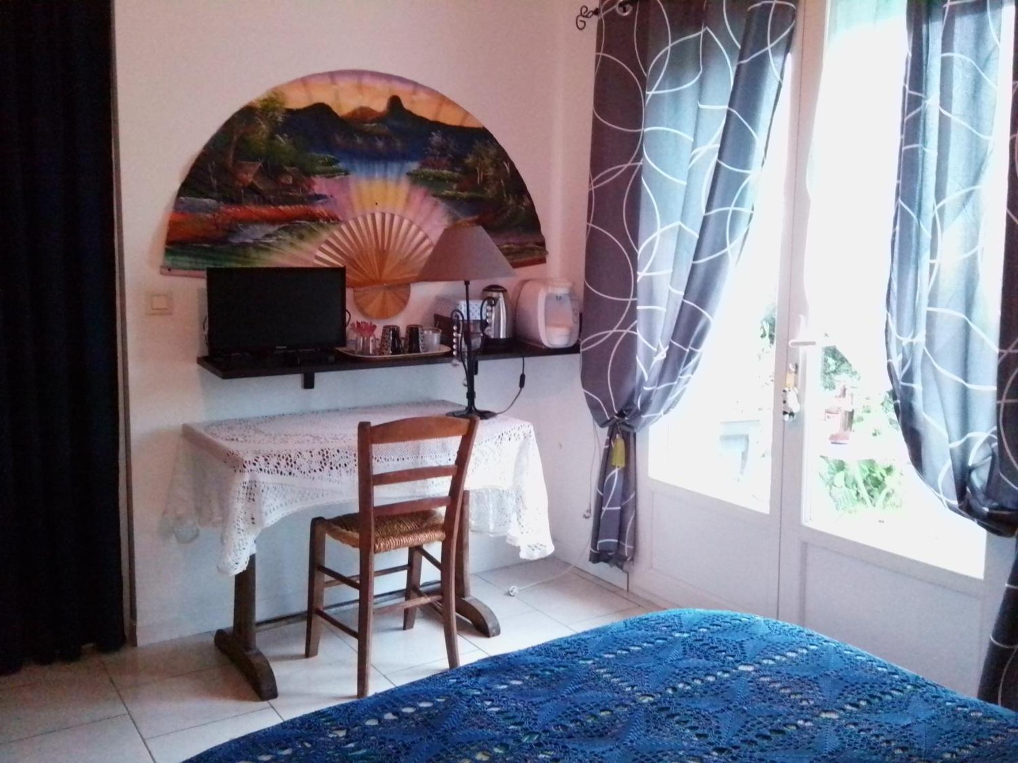 Le Chausse A Bres Chambre D'Hotes 2 Payzac (Ardeche) Quarto foto